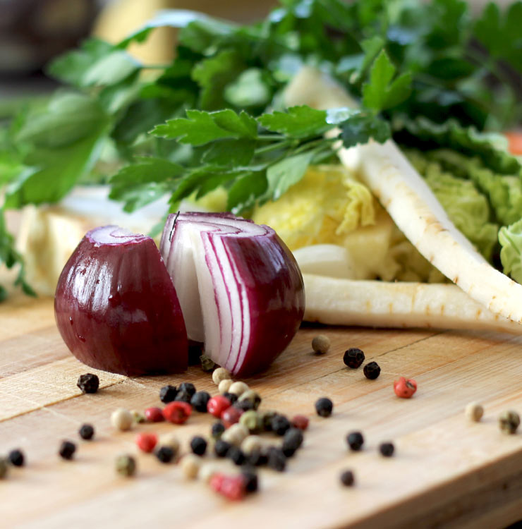 Onion and Pepper on Cutting Board 1 tırlar için konteyner hava yastığı